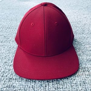 LULULEMON | On The Fly Ball Cap | burgundy | OS
